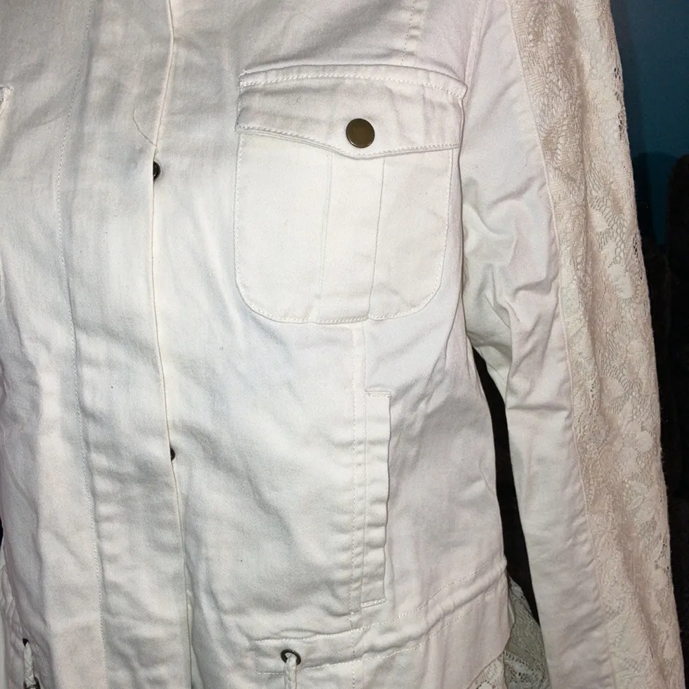 BKE Lace Denim Jacket with removable hood, Large - Image 3