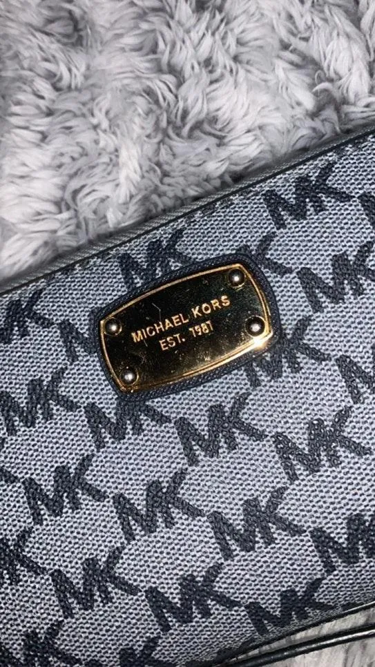 Michael Kors  Wallet  - Image 3