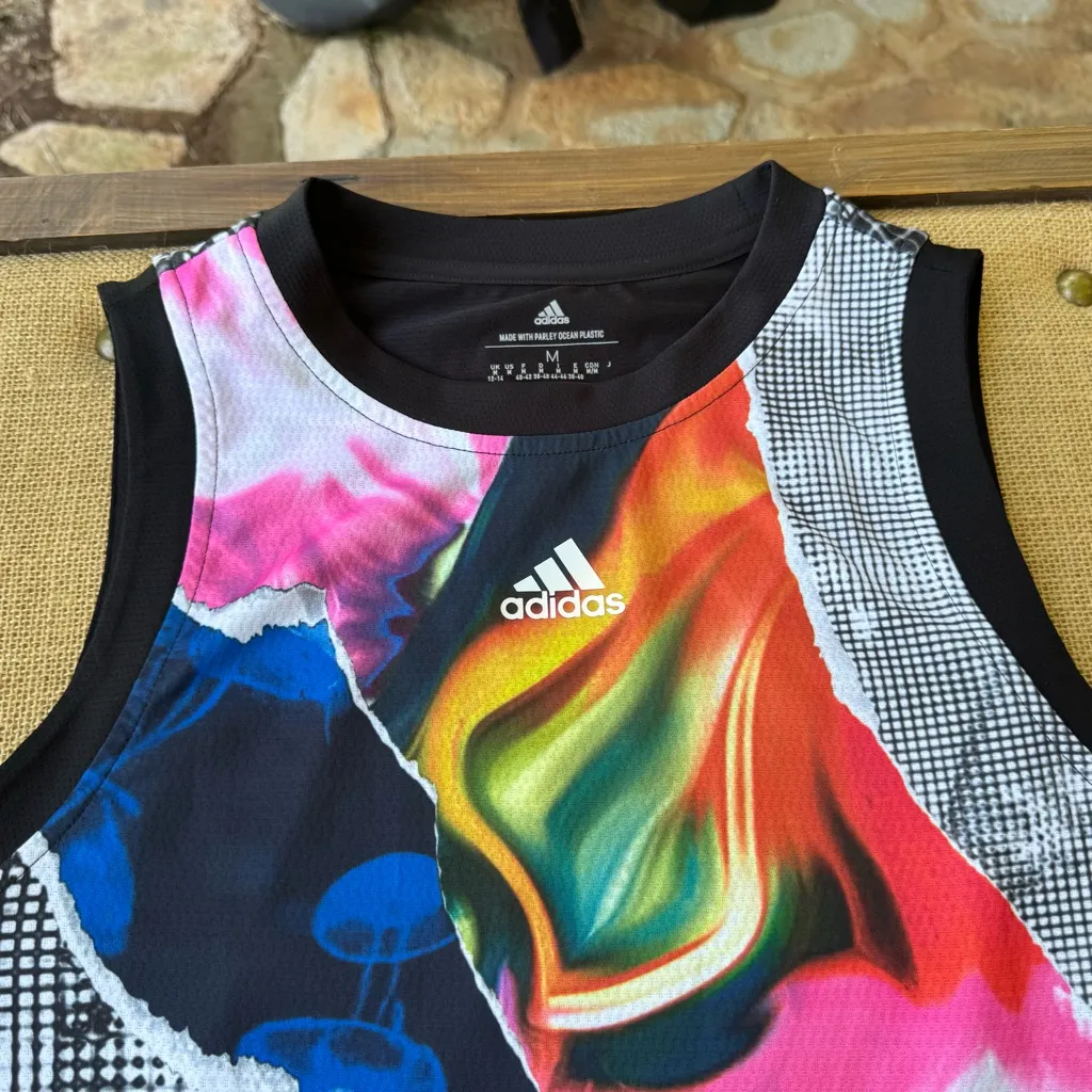 Adidas Women’s Tennis Colorful Graphic US Series Tank Top Medium - Image 7