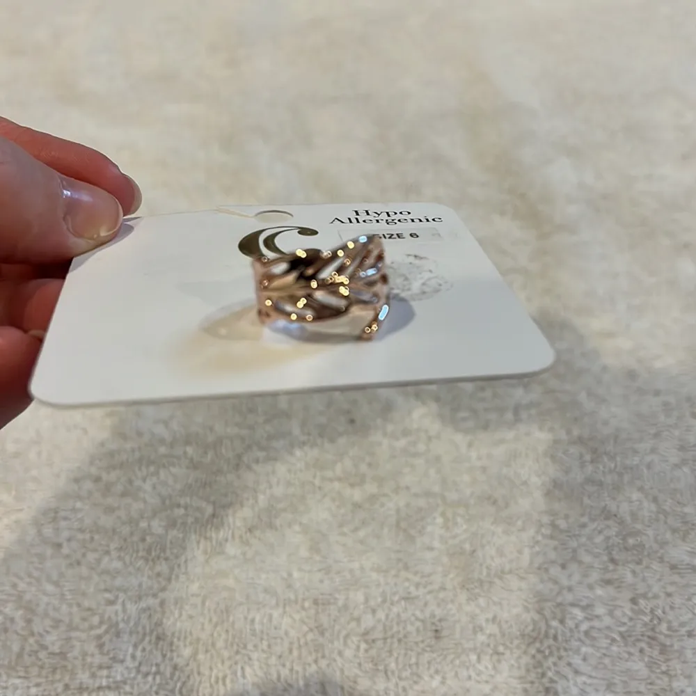 Charming Charlie Size 6 Rose Gold Ring - Image 3