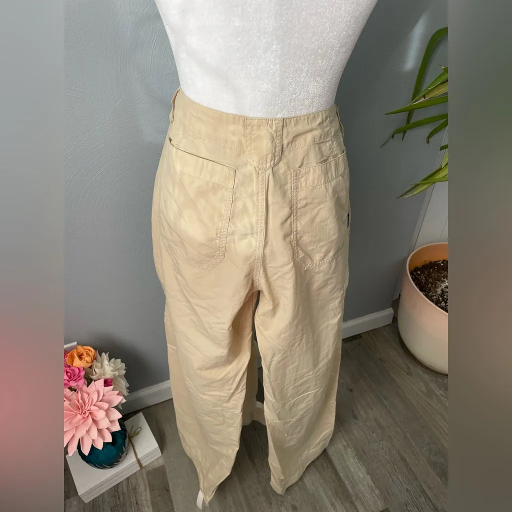 Patagonia Stand Up Pants Women’s 6 - Tan Lightweight Nylon - Vintage 2005 - Image 4