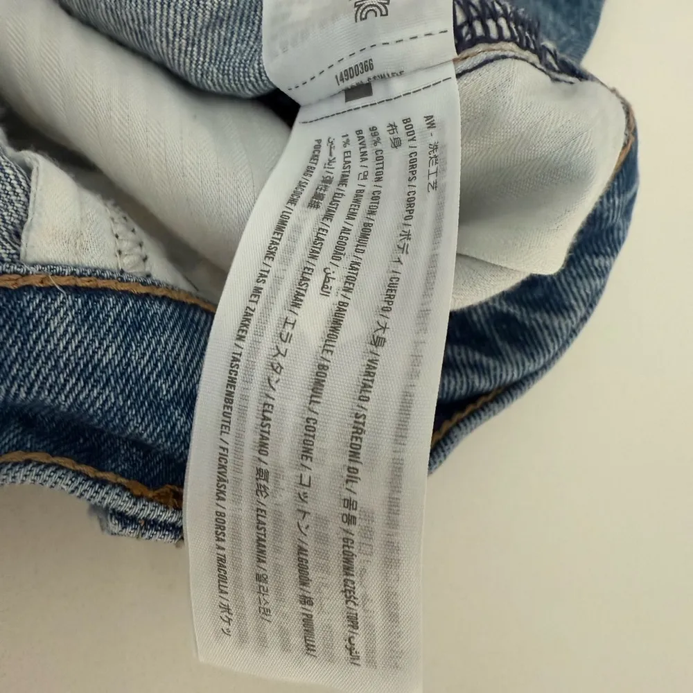 🪩 Abercrombie & Fitch A Line Short Mid Rise Blue Jean Shorts - Image 4