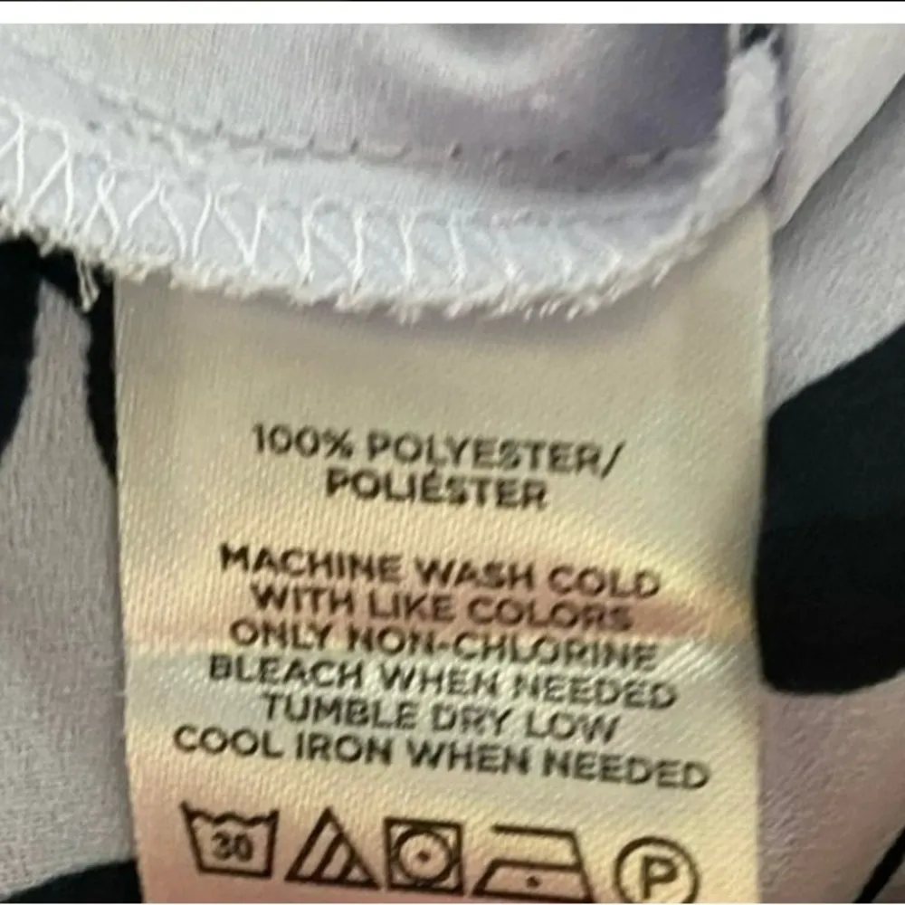 Ann Taylor blue floral short sleeve blouse SzS - Image 7