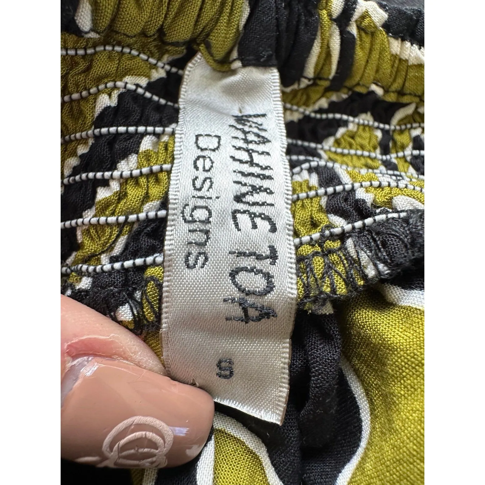 Wahine Toa Women's Hawaiian Tropical Batik Smocked Strapless Bandeau Top S - Image 4