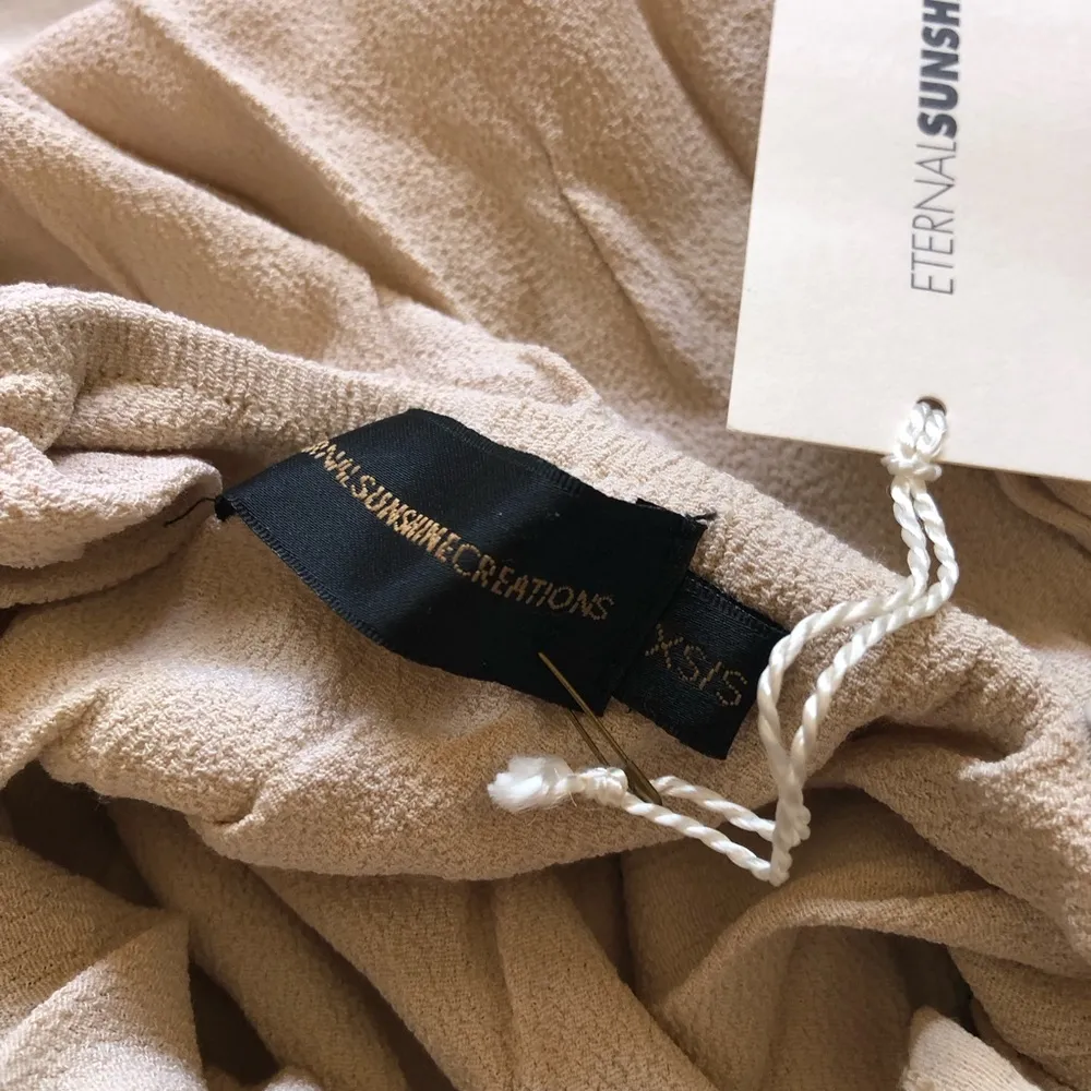 NWT Eternal Sunshine Creations Crochet Front Cream Boho Chic Romper XS / Small - Image 3