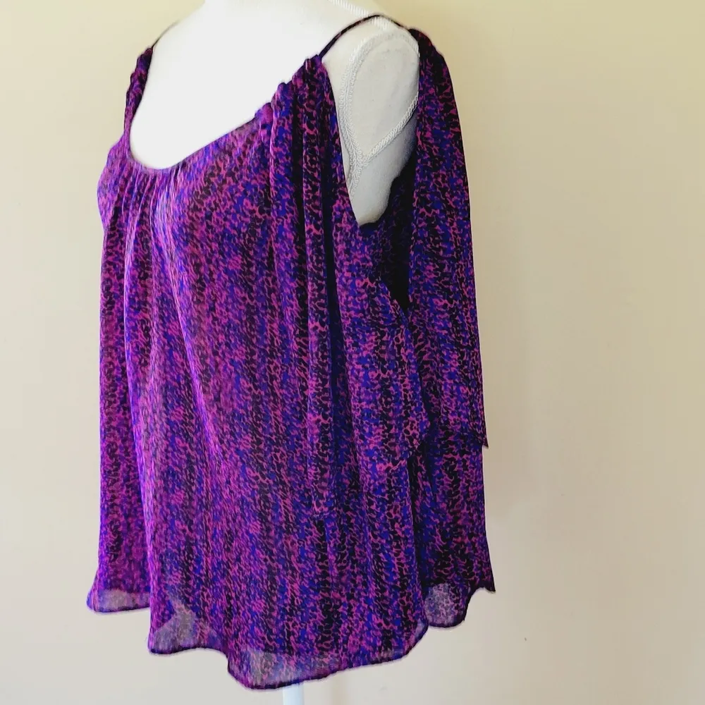 Parker printed cold shoulder blouse size small - Image 4