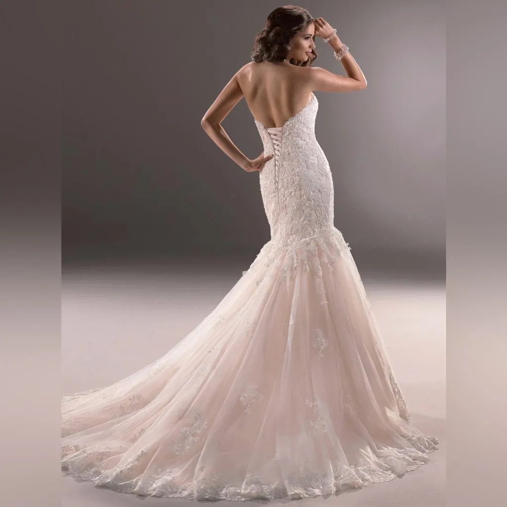 Maggie Sottero Ivory Bridal Gown White Size undefined - Image 2