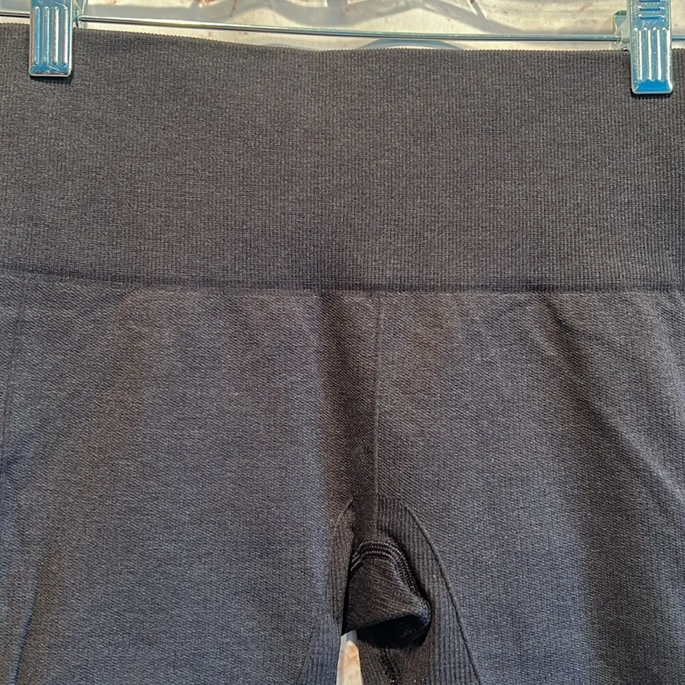 Lululemon Pants Womens 6 In The Flow Crop Capri Athletic Activewear High Waist - Image 6