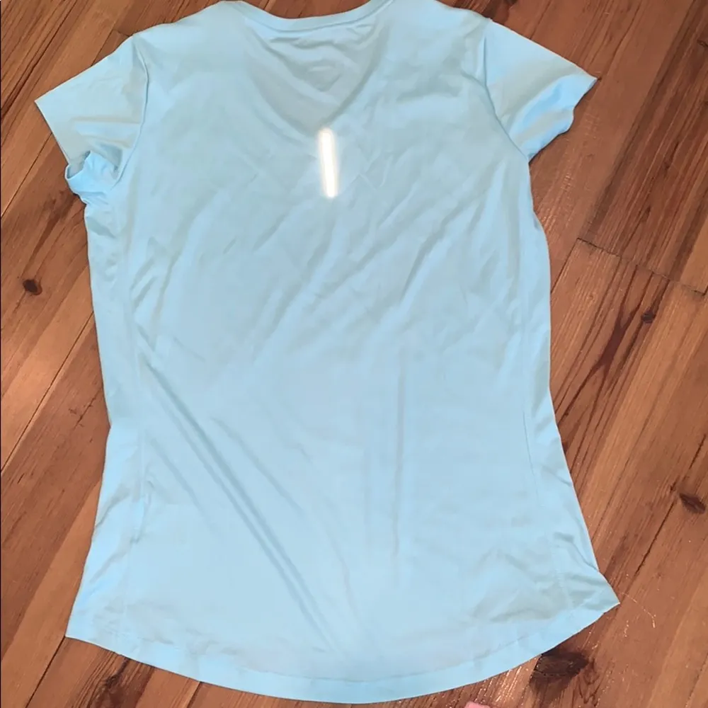 ♥️ 2/$12 😍 Nike Dri-Fit Running Shirt - Image 2