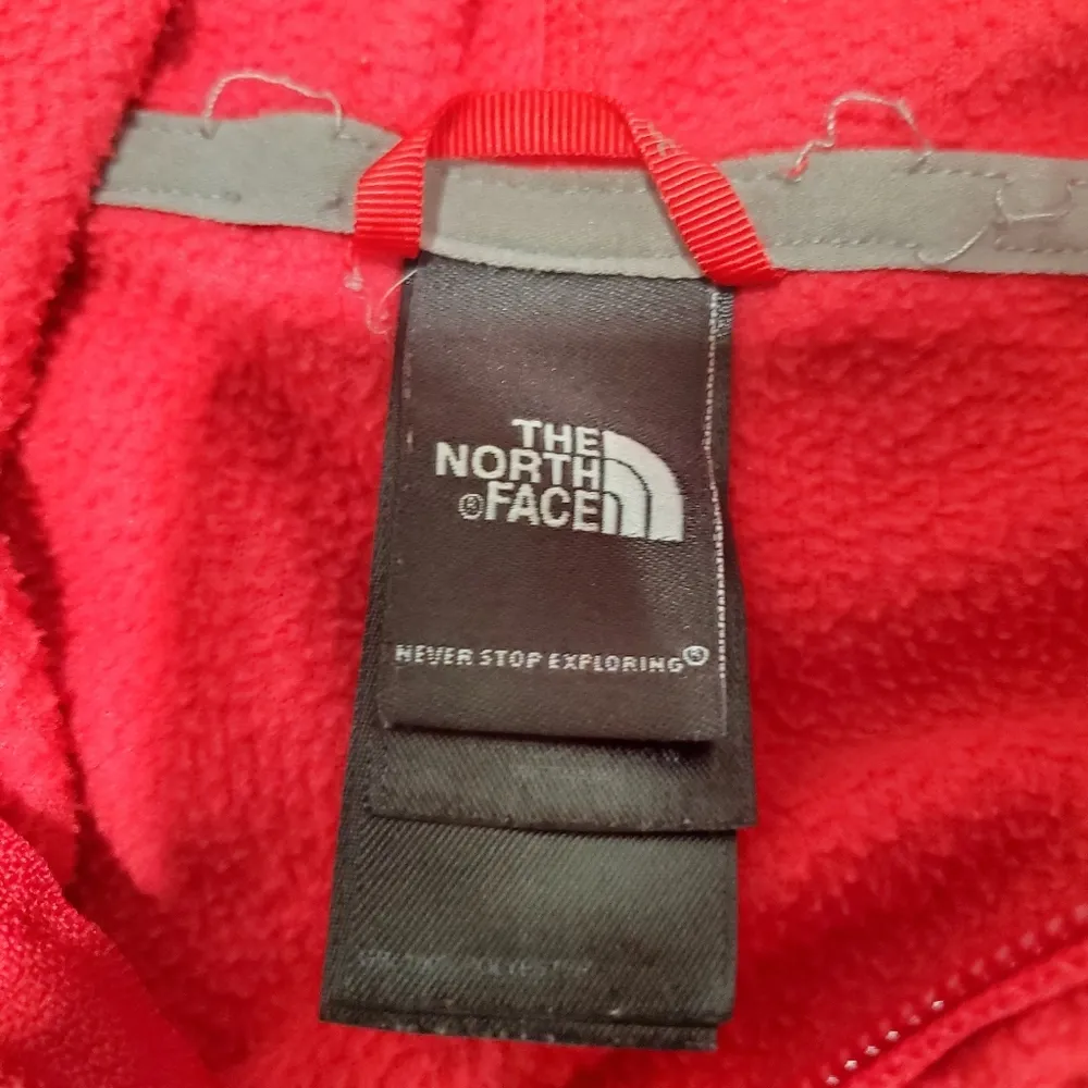 The North Face Red Fleece Full Zip Sweatshirt Size Medium - Image 5