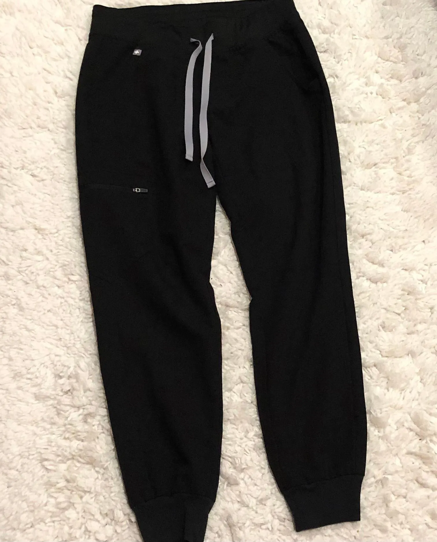 FIGS Technical Collection Zamora Jogger Casma Top Scrubs Set Black XS - Image 7