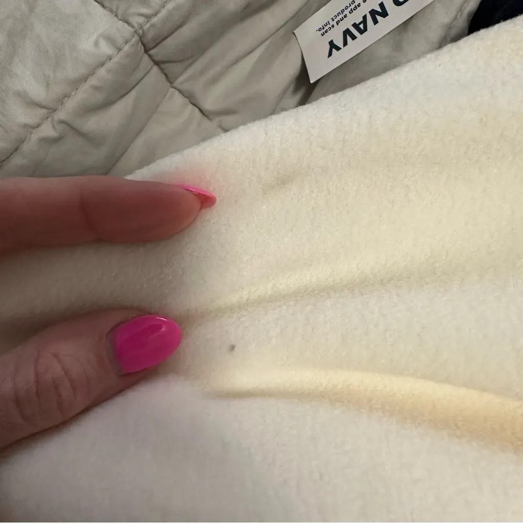 Old Navy Micro Fleece Cropped Pullover NWT Women’s Small Creme De La Creme - Image 12