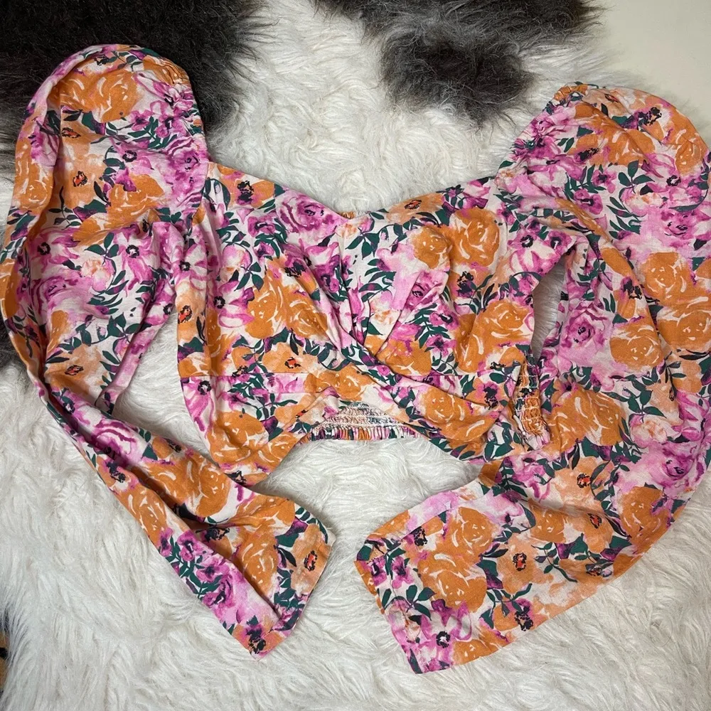 SOMETHING NAVY Floral Puff
Shoulder Top Orange Combo XS - Image 4