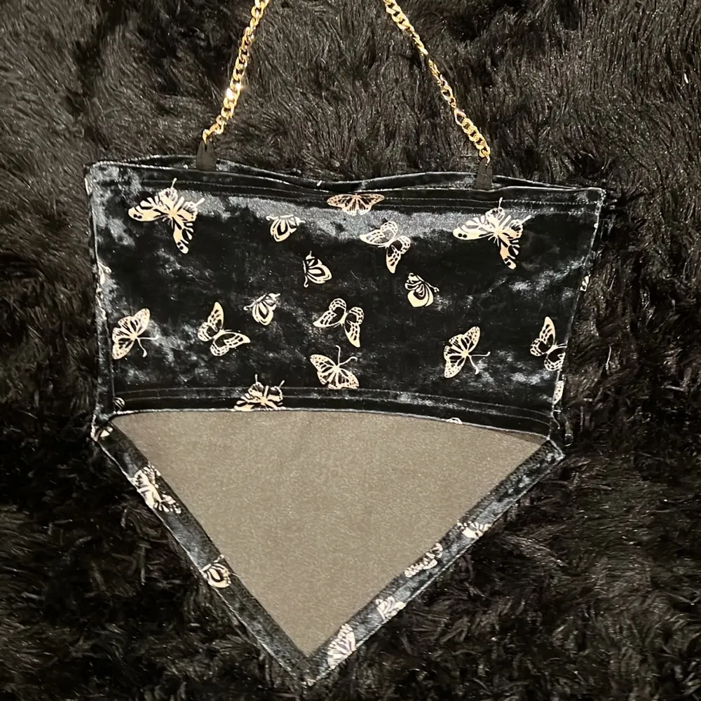 Adorable butterfly cropped top Black - Image 2