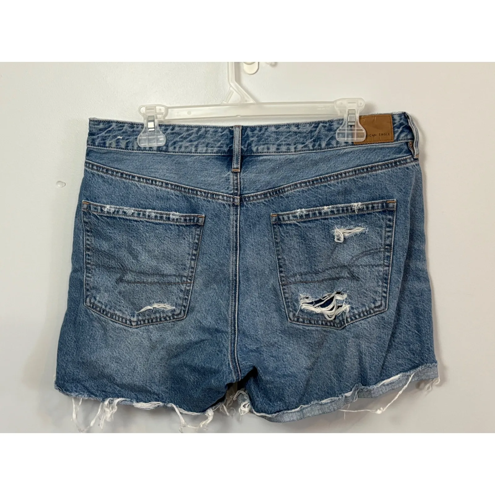 American Eagle Denim Shorts Distressed Ripped Frayed Hem Medium Wash Size 10 Blue - Image 2