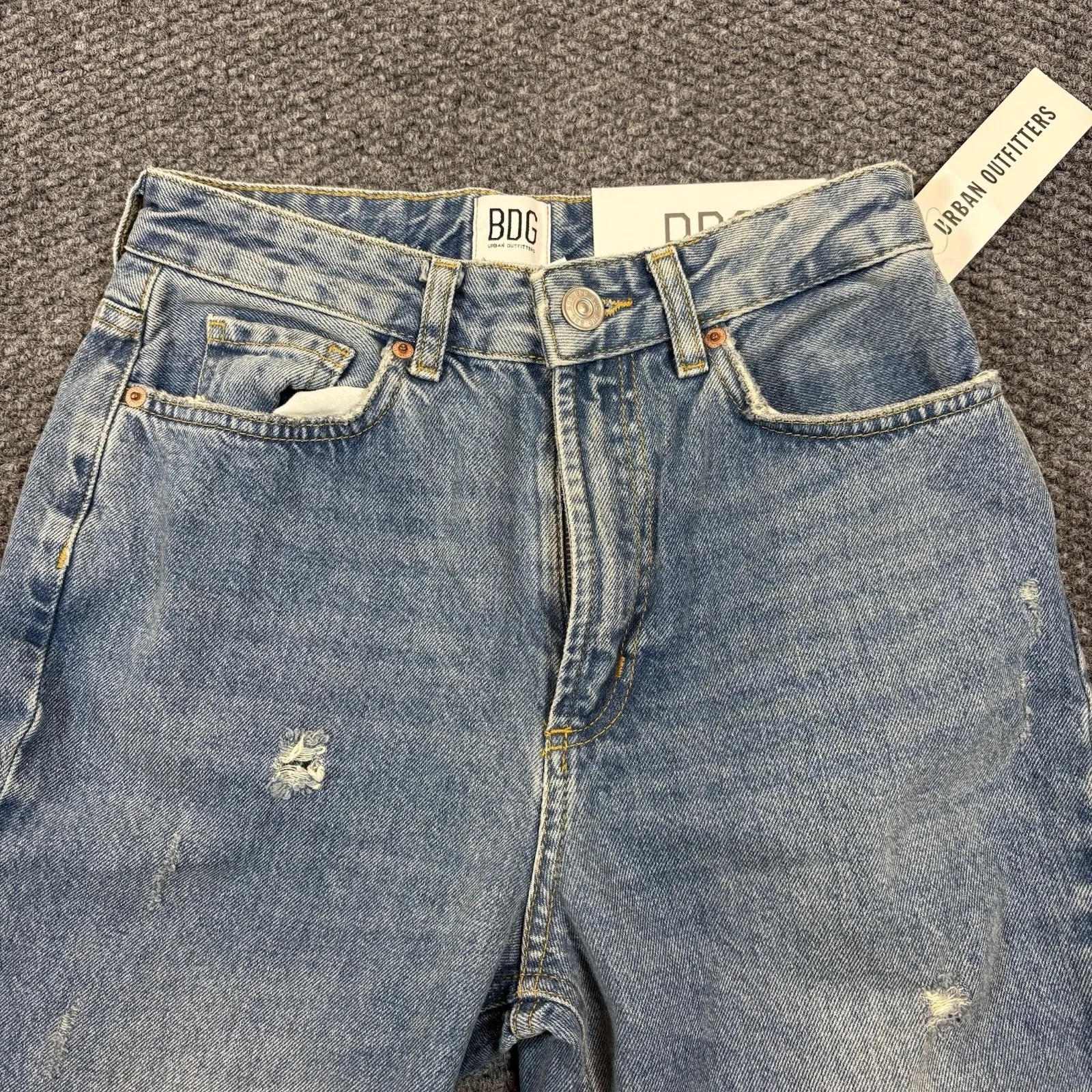 NWT BDG Urban Outfitters Mom High-Rise Jeans Women's 26 Blue 100% Cotton - Image 3