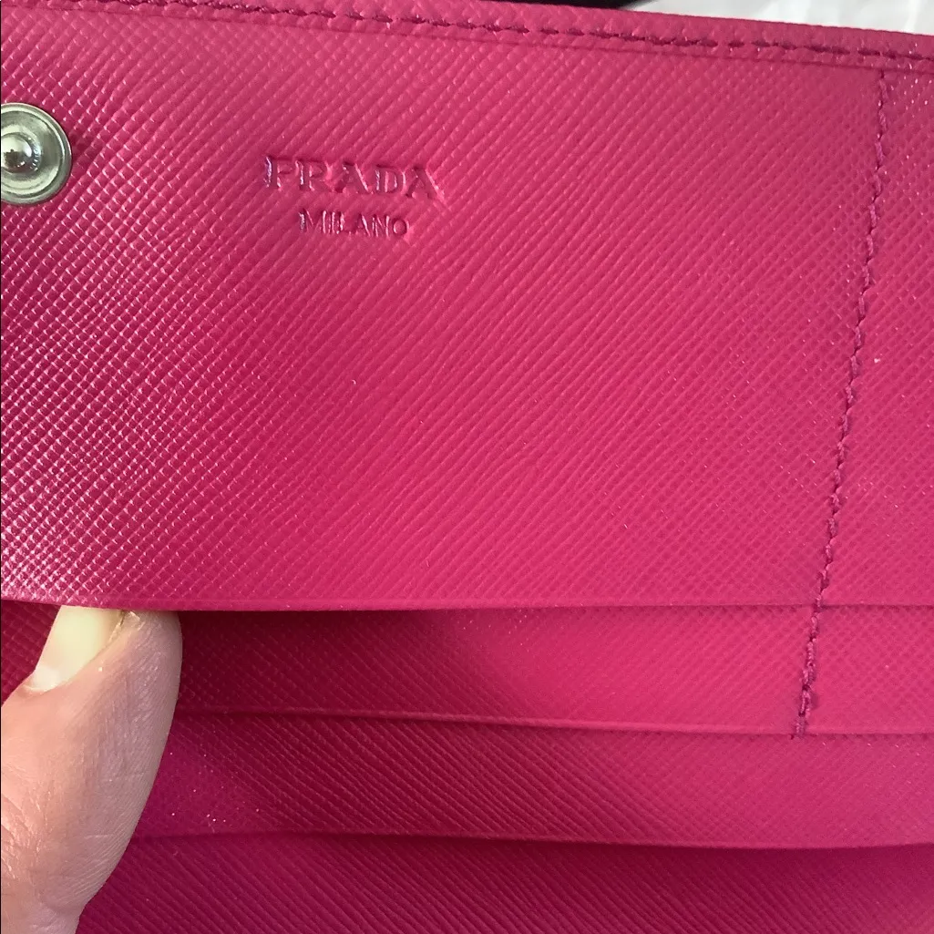 NICE PRADA SAFIANO LEATHER WALLET 🌷🌷🌷 - Image 12