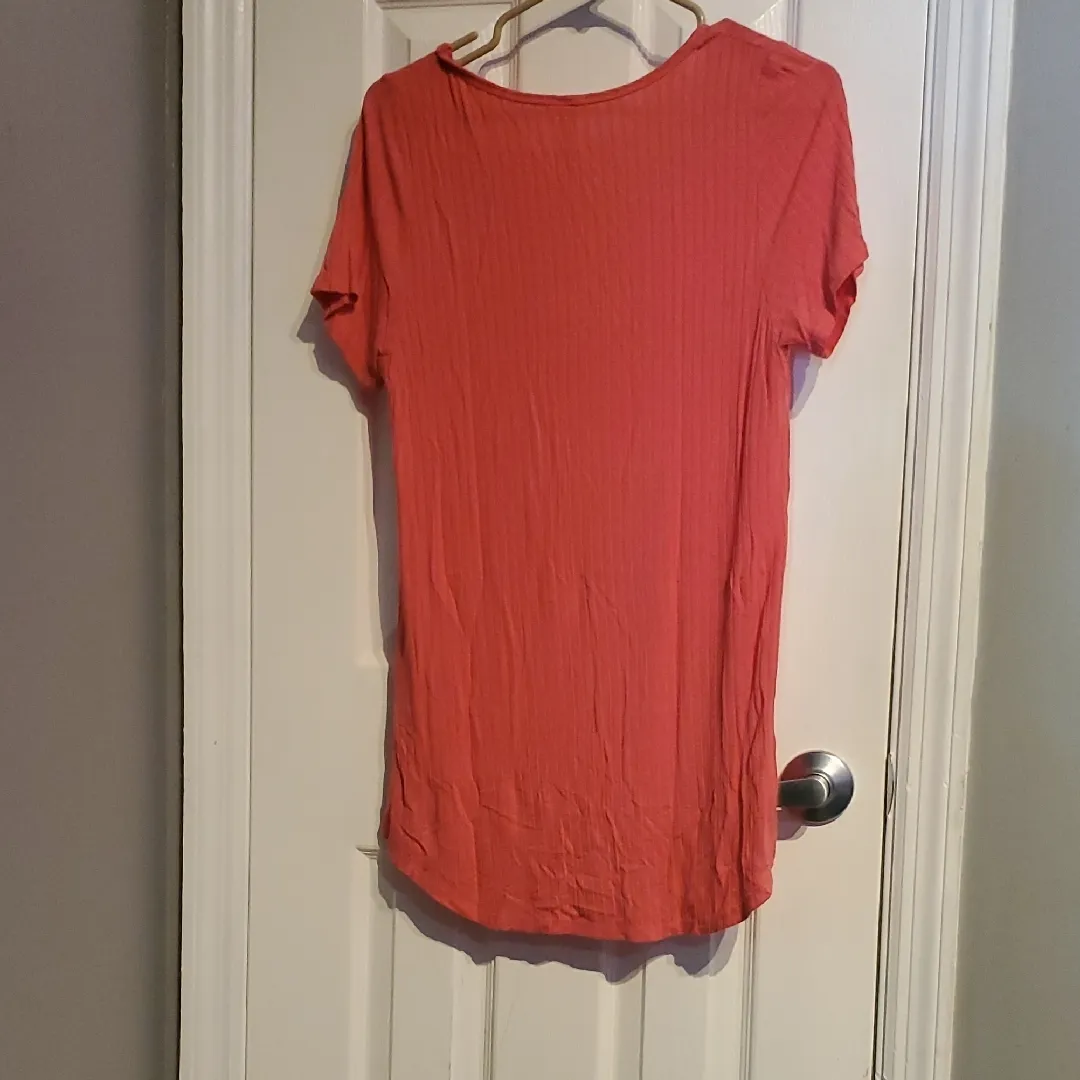 LuLaRoe Vibrant Coral Short Sleeve Tee - Image 4