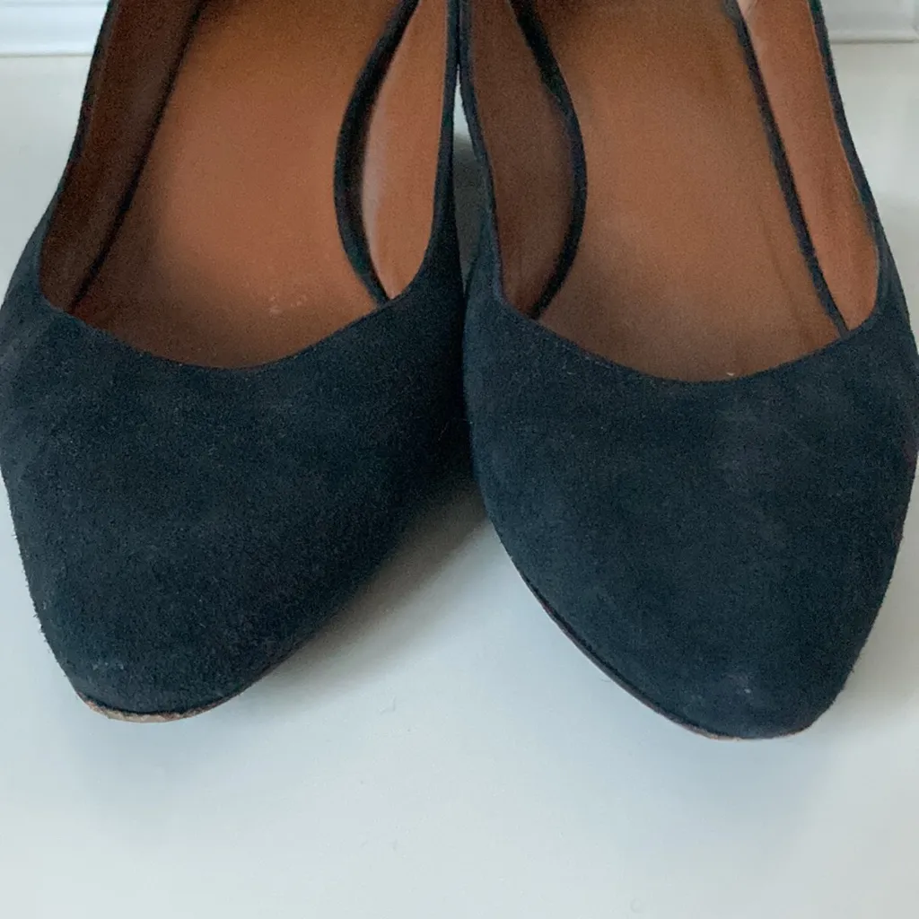 Aquatalia Black Suede Pasha Pumps in Womens Size 6.5 - Image 3