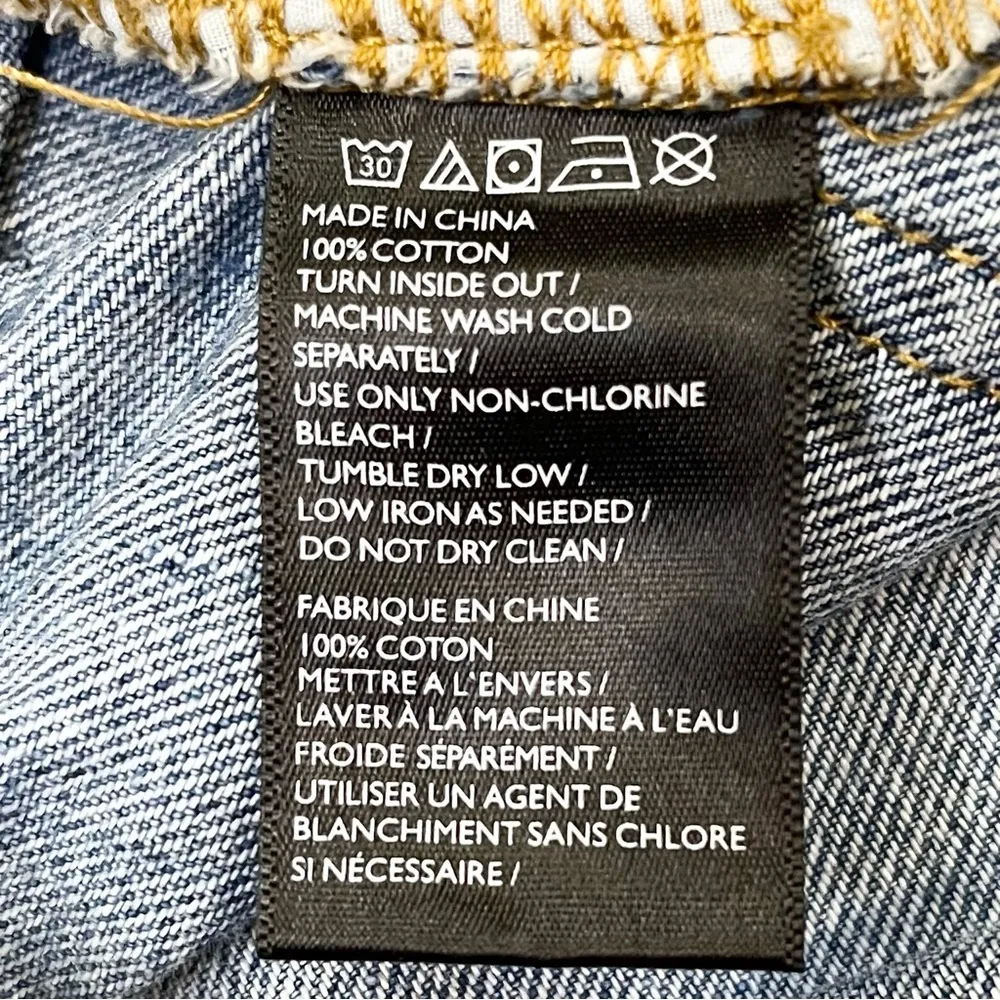 URBAN OUTFITTERS // BDG High Waist Double Button Blue Denim Mom Jeans 27 - Image 10