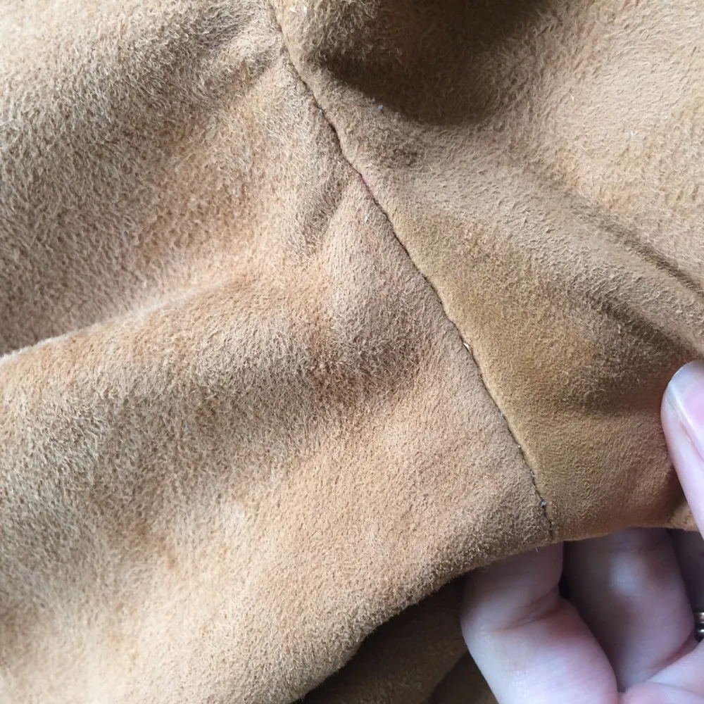 Vintage genuine suede Leather High Waisted Shorts warm camel shorts Size 2 - Image 9