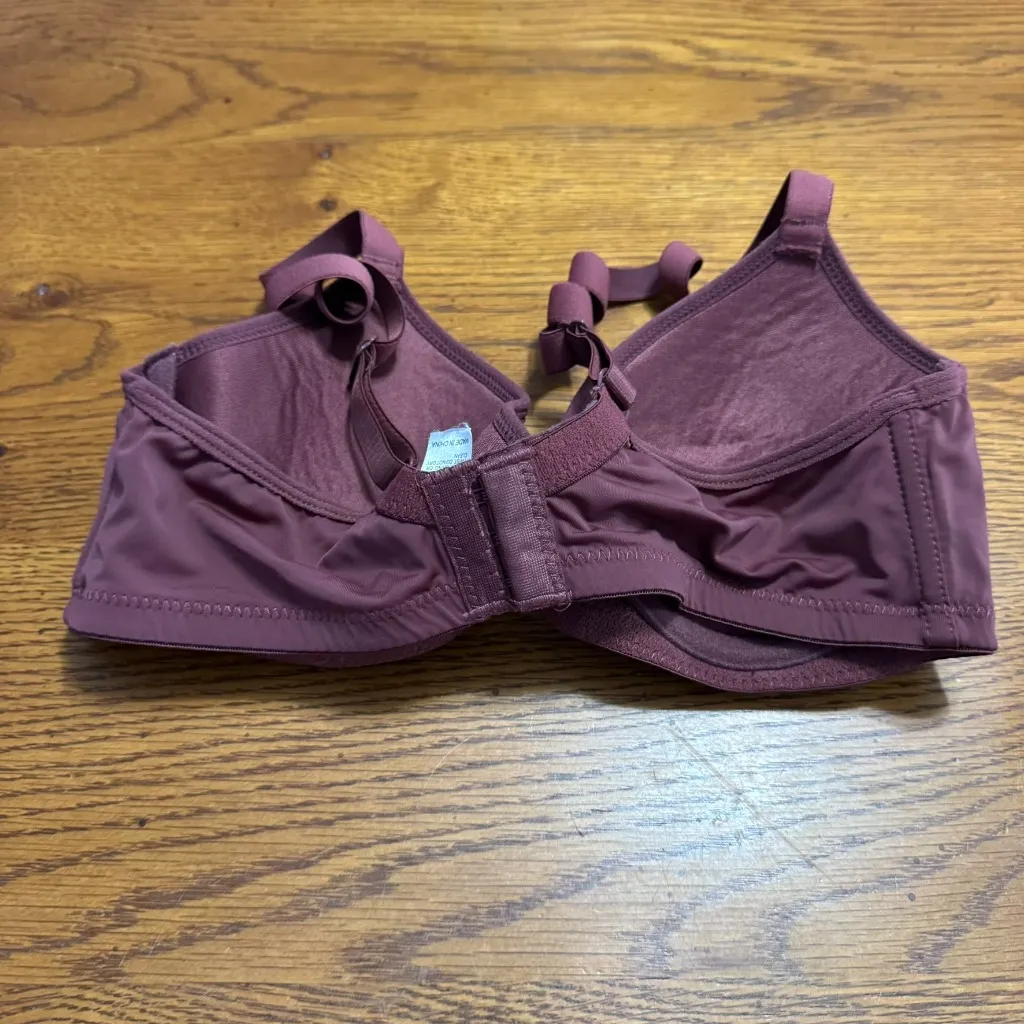 Unknown Brand Women's Underwire in Bra Size 75B / US 34B Heavily Padded - Image 3