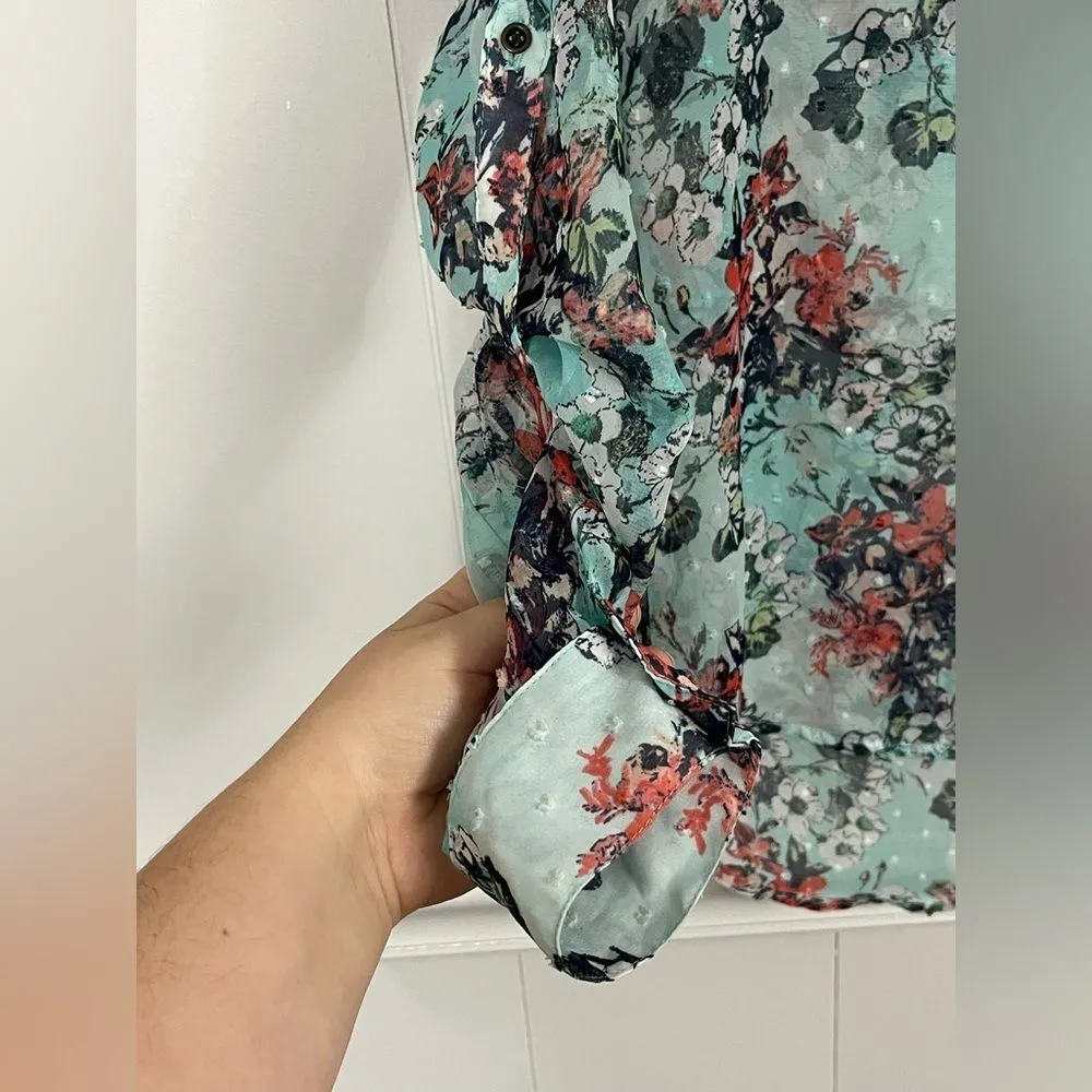 Kut from the Kloth Floral Blue Made in the USA blouse Size Small - Image 4