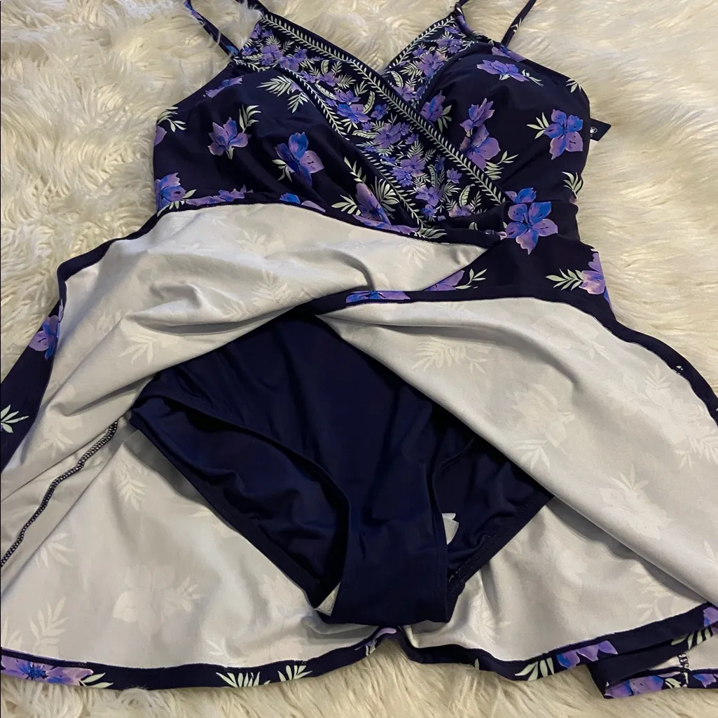 Lands' End Floral Print One Piece Swim - Purple and Blue size XXL brand new - Image 5
