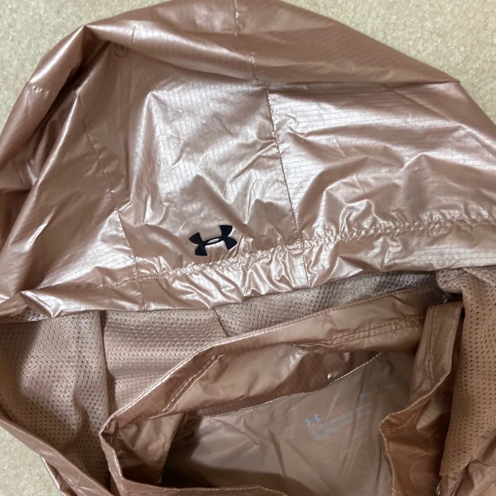Under armour windproof hoodie. S - Image 7