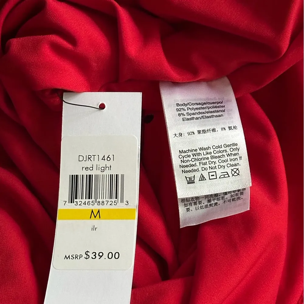 Dkny Jeans stretch Red Ruched Sleeveless top fully lined  Sz Medium - Image 4