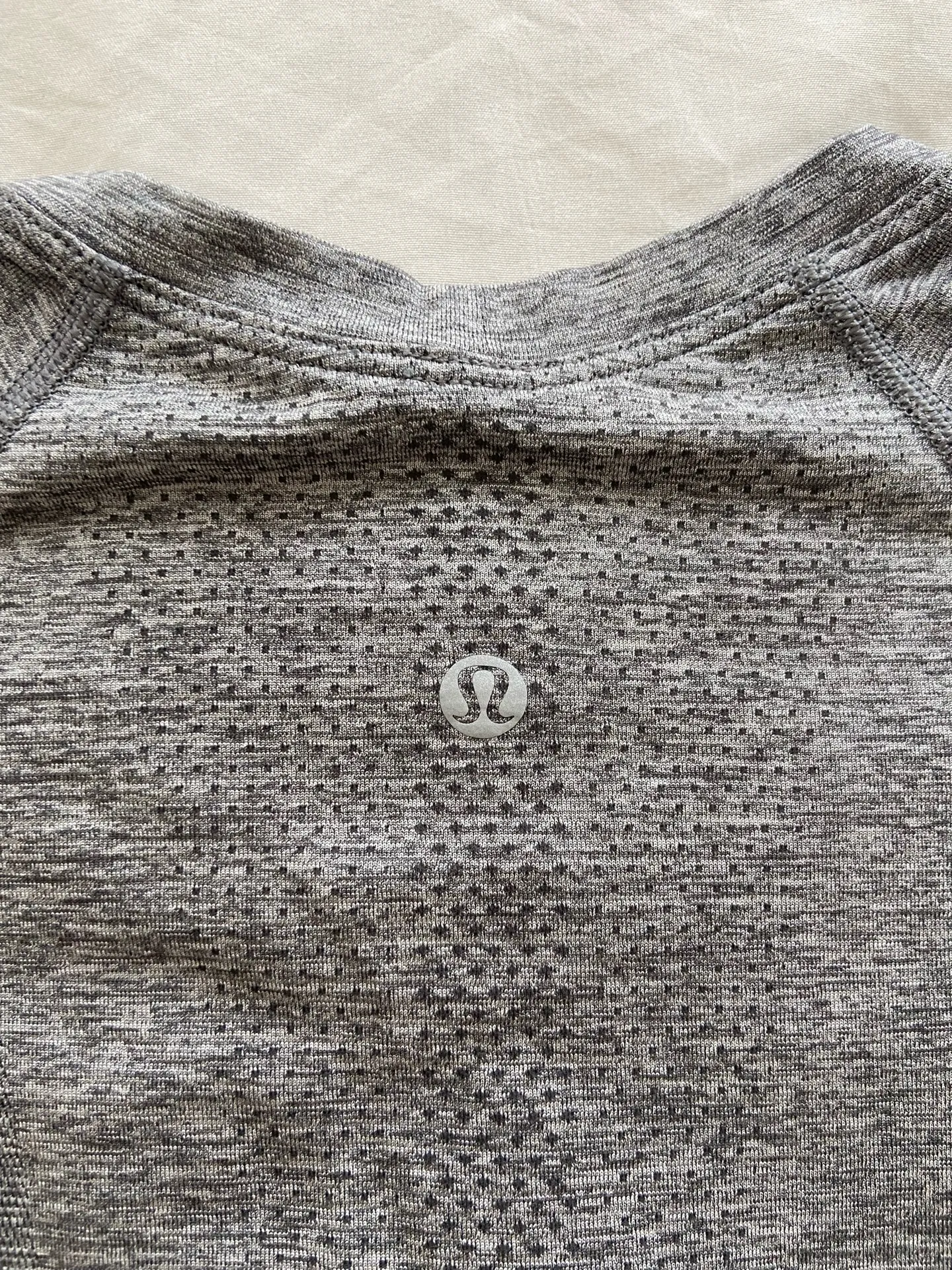 Lululemon Swiftly Tech Short Sleeve Shirt - Image 3