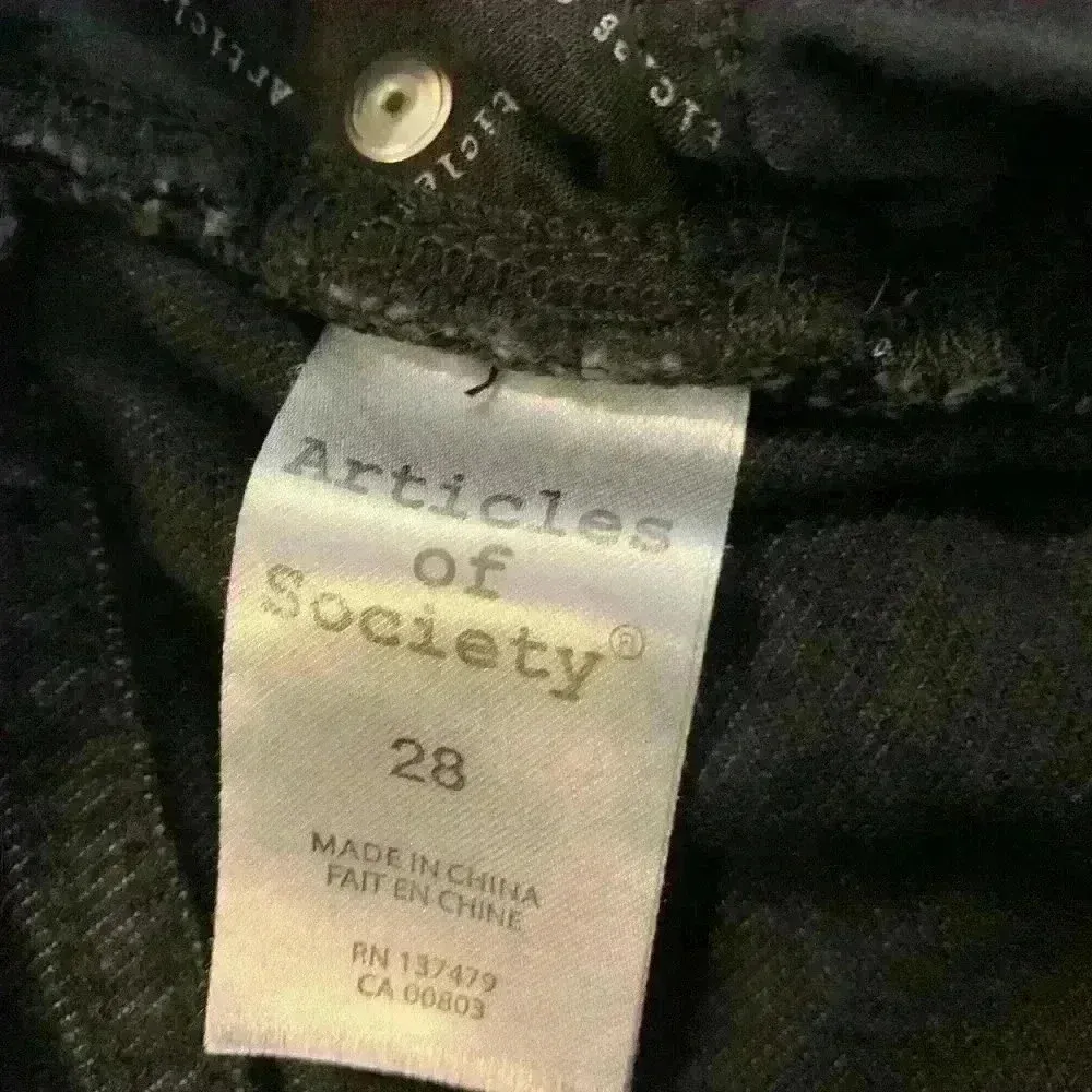 Articles of Society black jean sz 28 frayed straight leg high rise grunge goth - Image 4