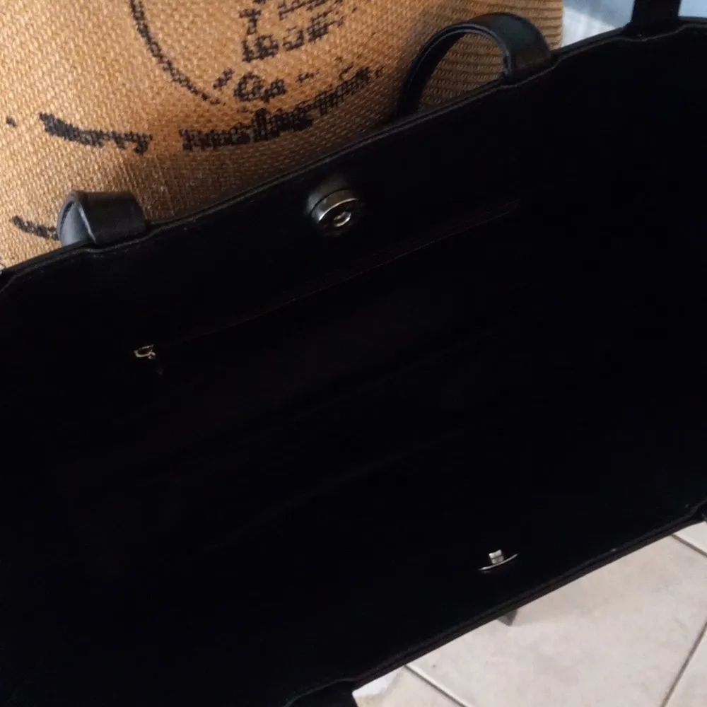 Boutique Black Tote Bag Embossed Shoulder Bag - Image 10