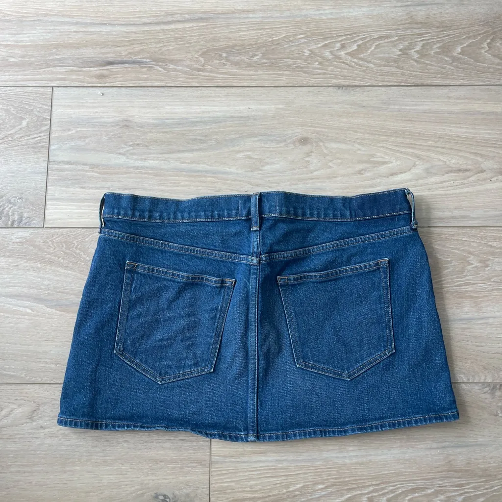 Abercombie Mini Skirt Mid Rise - Image 5