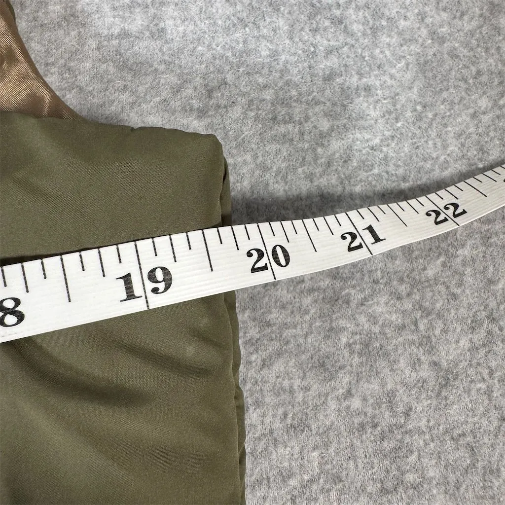 Legendary Whitetails Women's Quilted Toggle Vest Green Size M Casual - Image 9