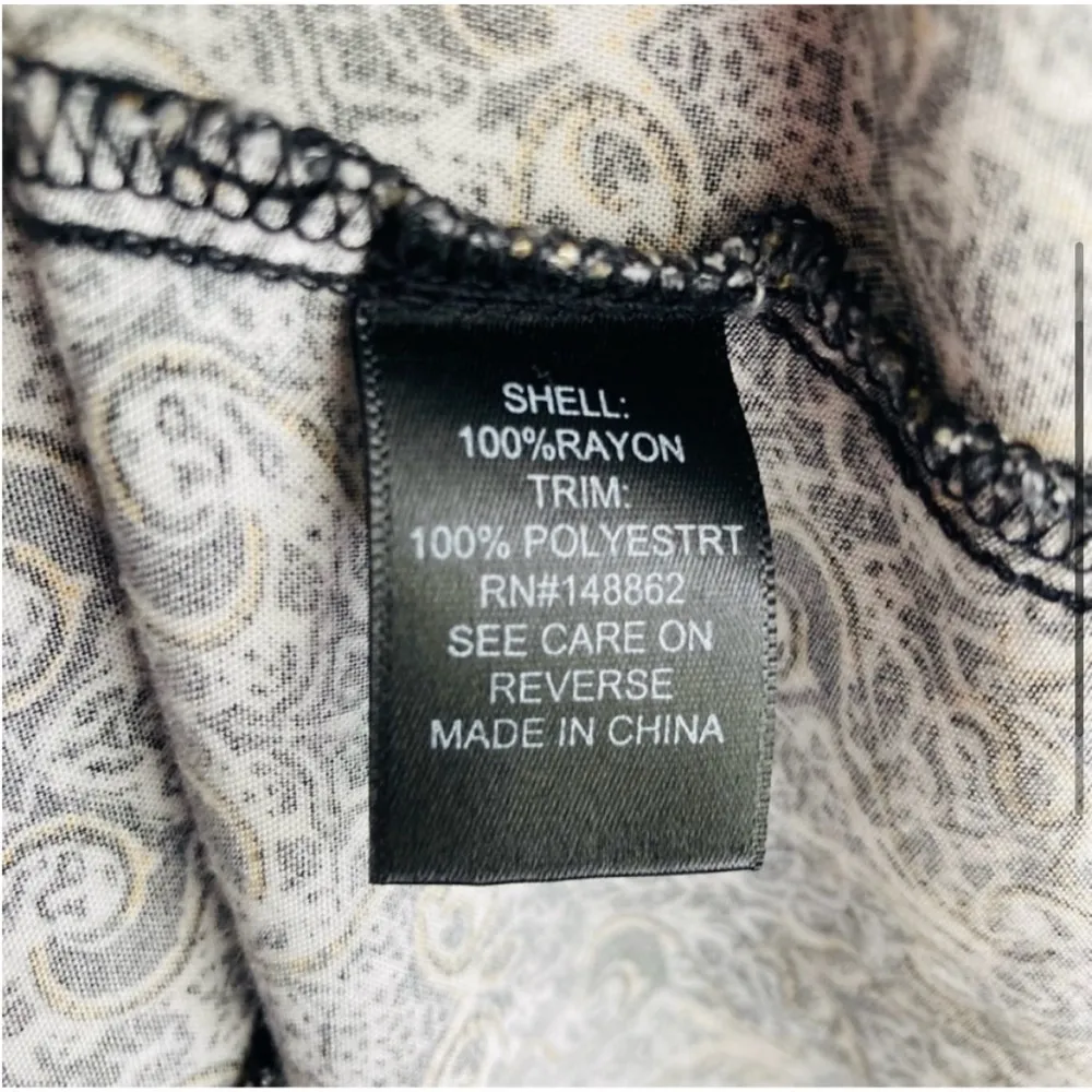 Torrid Baby Doll Dress with Raw Hems Size 4 Black, White and Yellow - Image 4