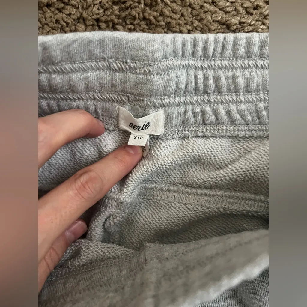 Aerie Gray Jogger Sweatpants Sz small! - Image 2