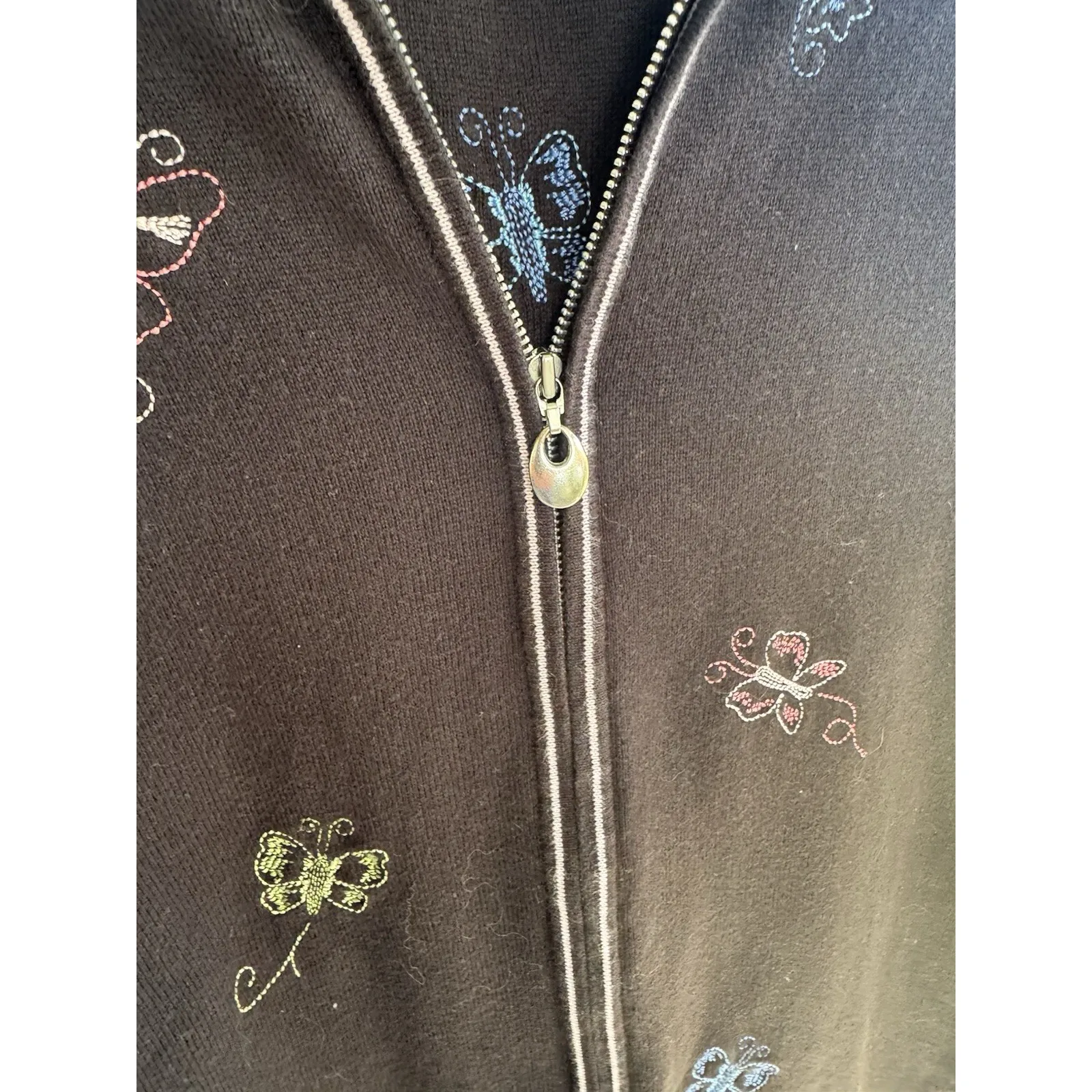 VNTG CJ Banks Women's Embroidered Tank And Cardigans Set. Size 1X In Black - Image 3