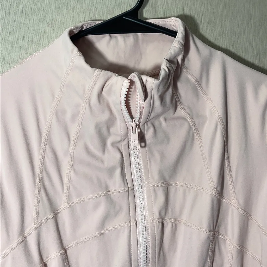 Lululemon Athletica define Light Pink Utility Jacket Sz 4 - Image 3