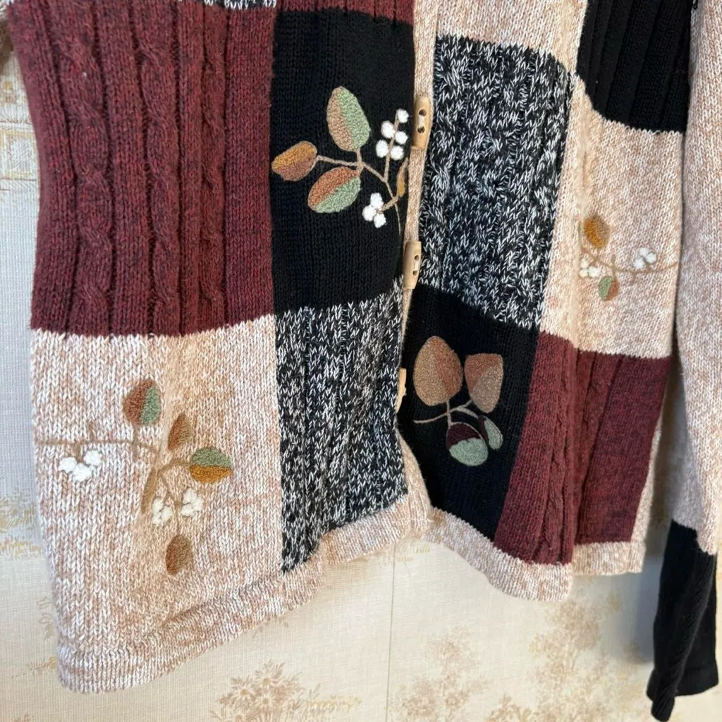 Vintage cottagecore oatmeal patchwork nature embroidered knit cardigan sweater Tan Size XL - Image 4