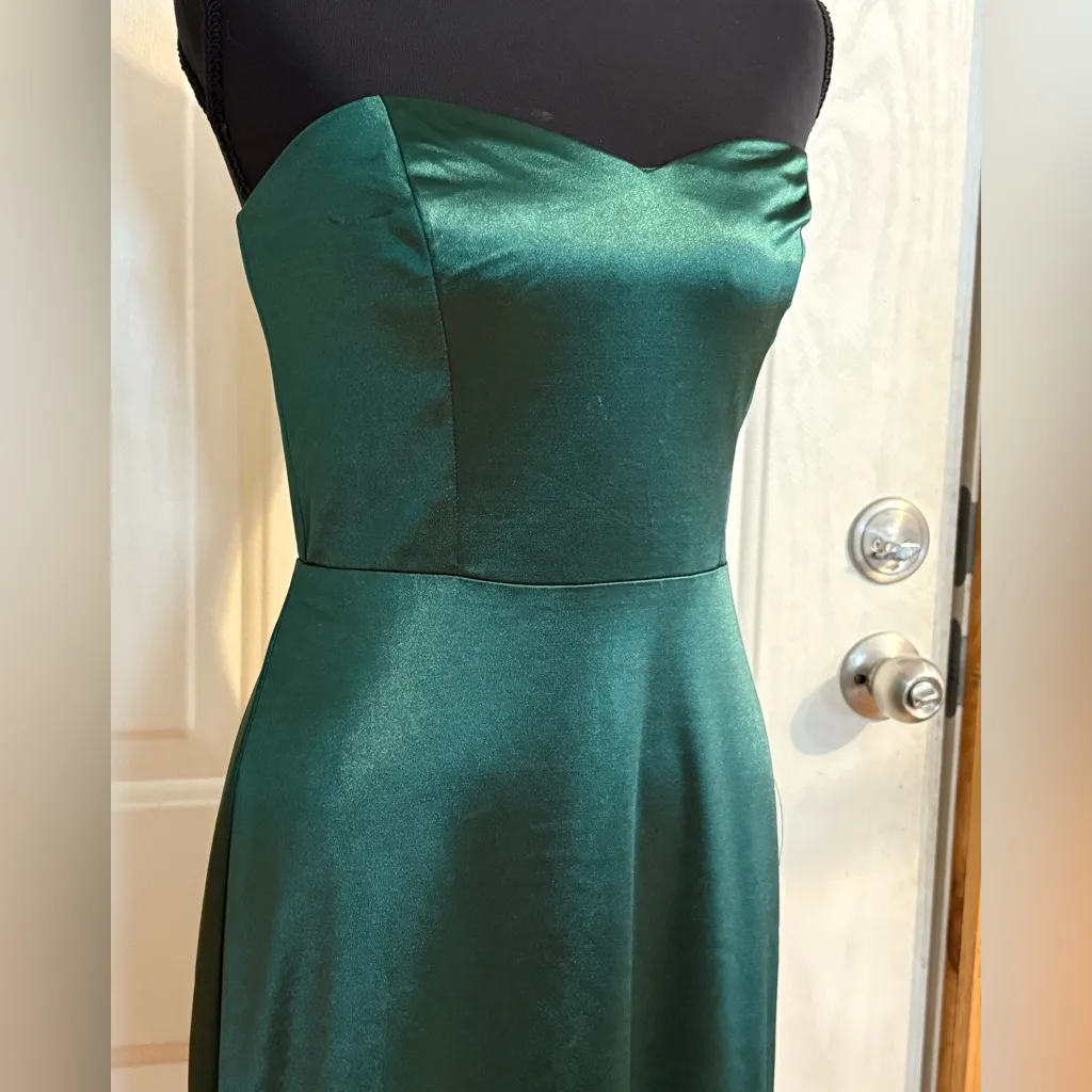 Lulu's Emerald Green Strapless Maxi Dress with slit size Medium NWT - Image 3