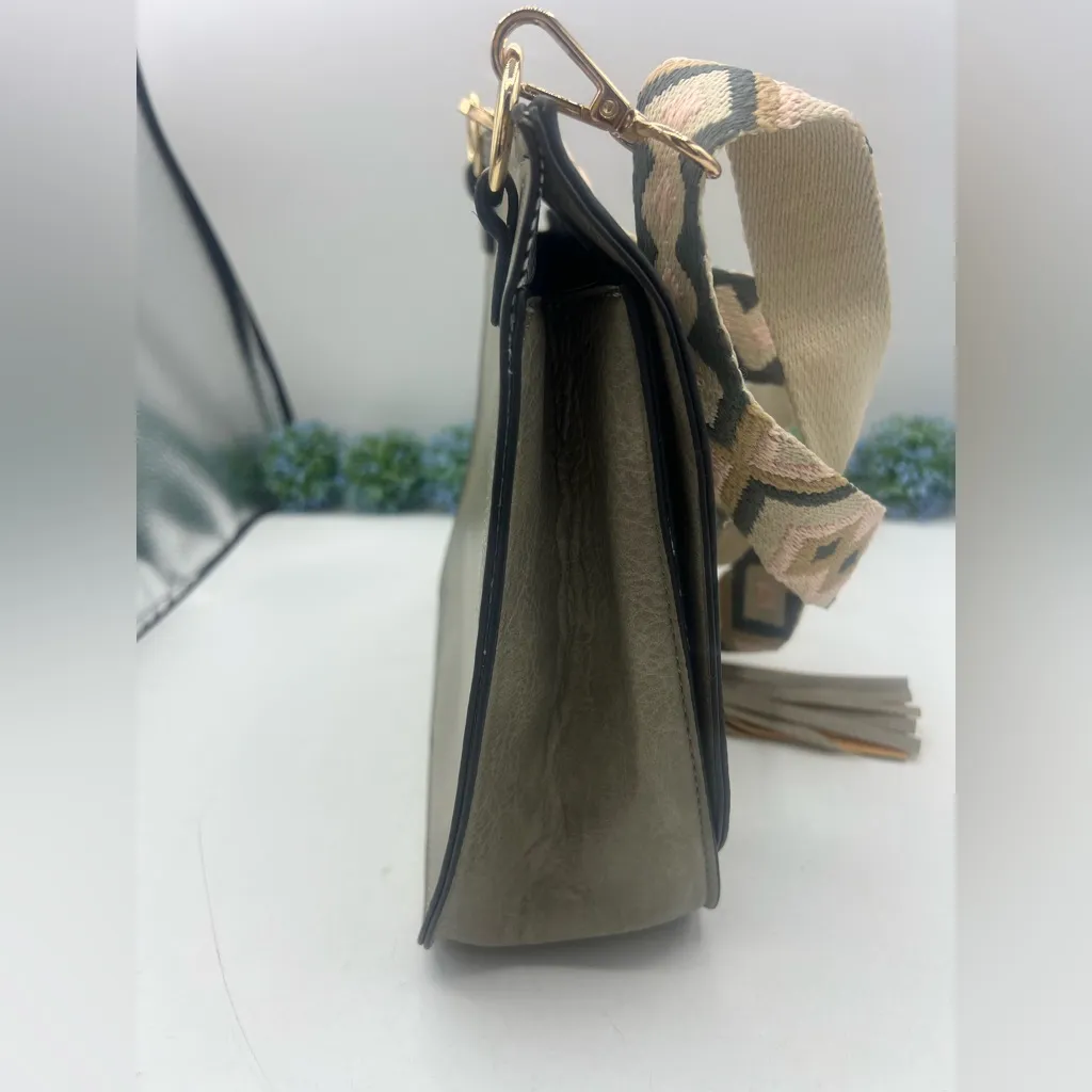 NEW Gray PETA Approved Vegan Pu Half Moon Xbody Bag Geometric Adjustable Strap - Image 6