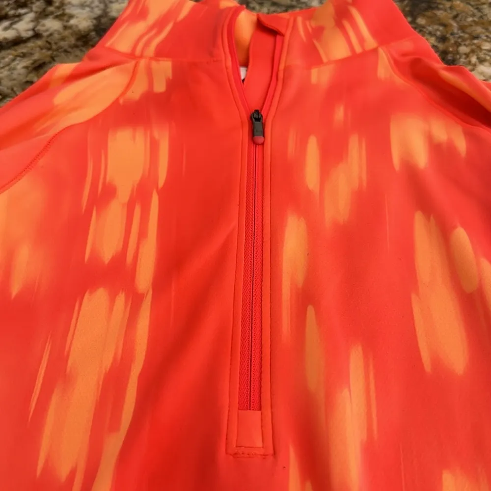 Under Armour Golf/Tennis zippered top - Image 2