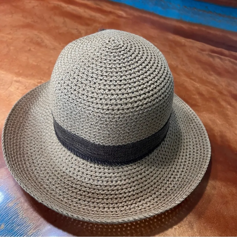 Woven Straw Sunhat Ribbon grosgrain bow chin strap adjustable Tan - Image 5