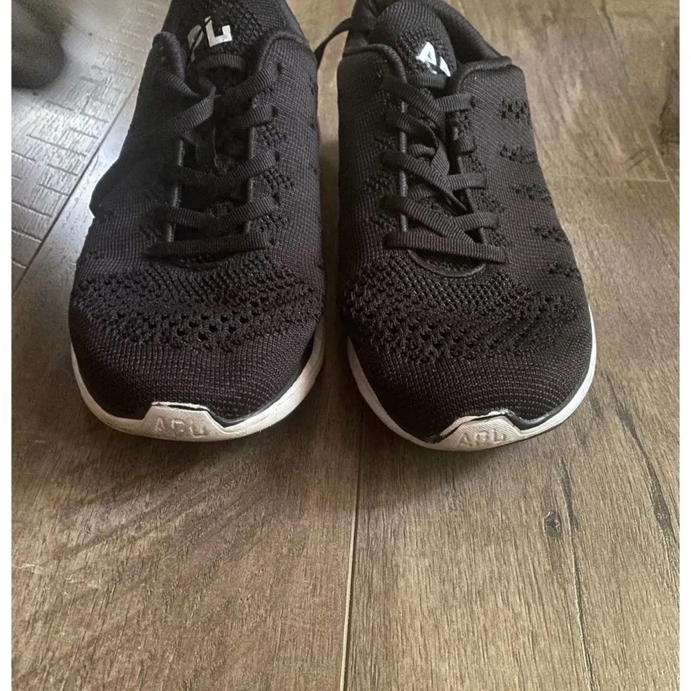 APL TechLoom Pro Athletic Running Sneaker Black 8.5 - Image 3