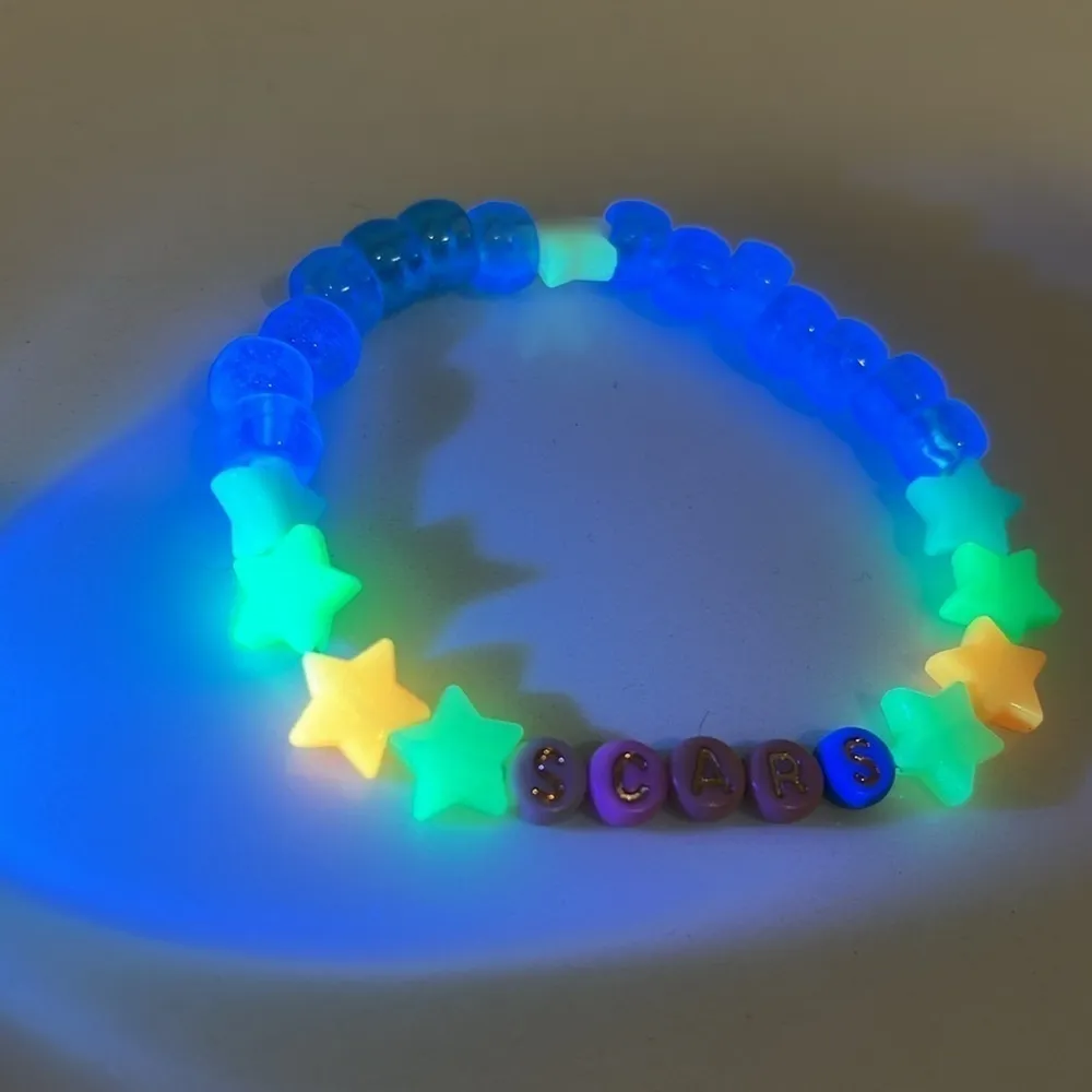 Kandi Swiftie glow in the dark festival concert bracelet SCARS, one of a kind - Image 6