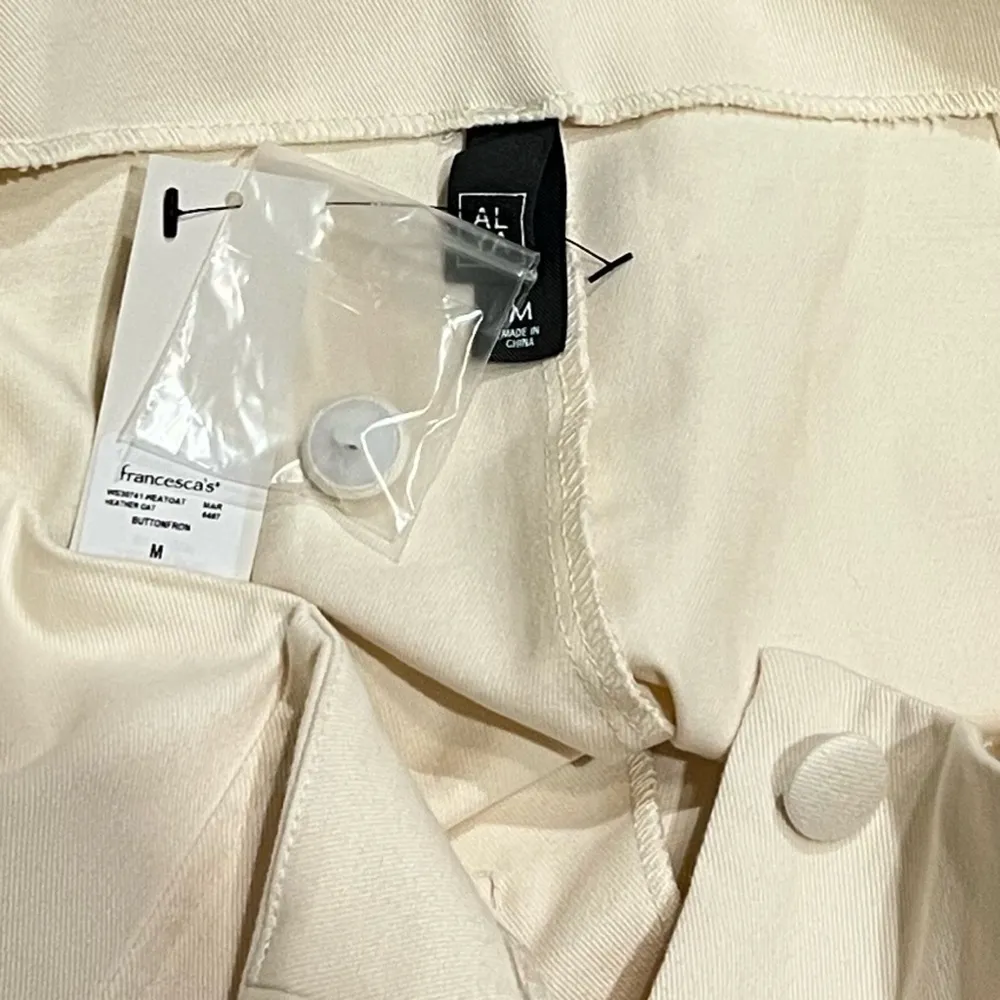 NEW Francesca’s Alya Button Front A Line Off White High Rise Mini Skirt Medium - Image 4