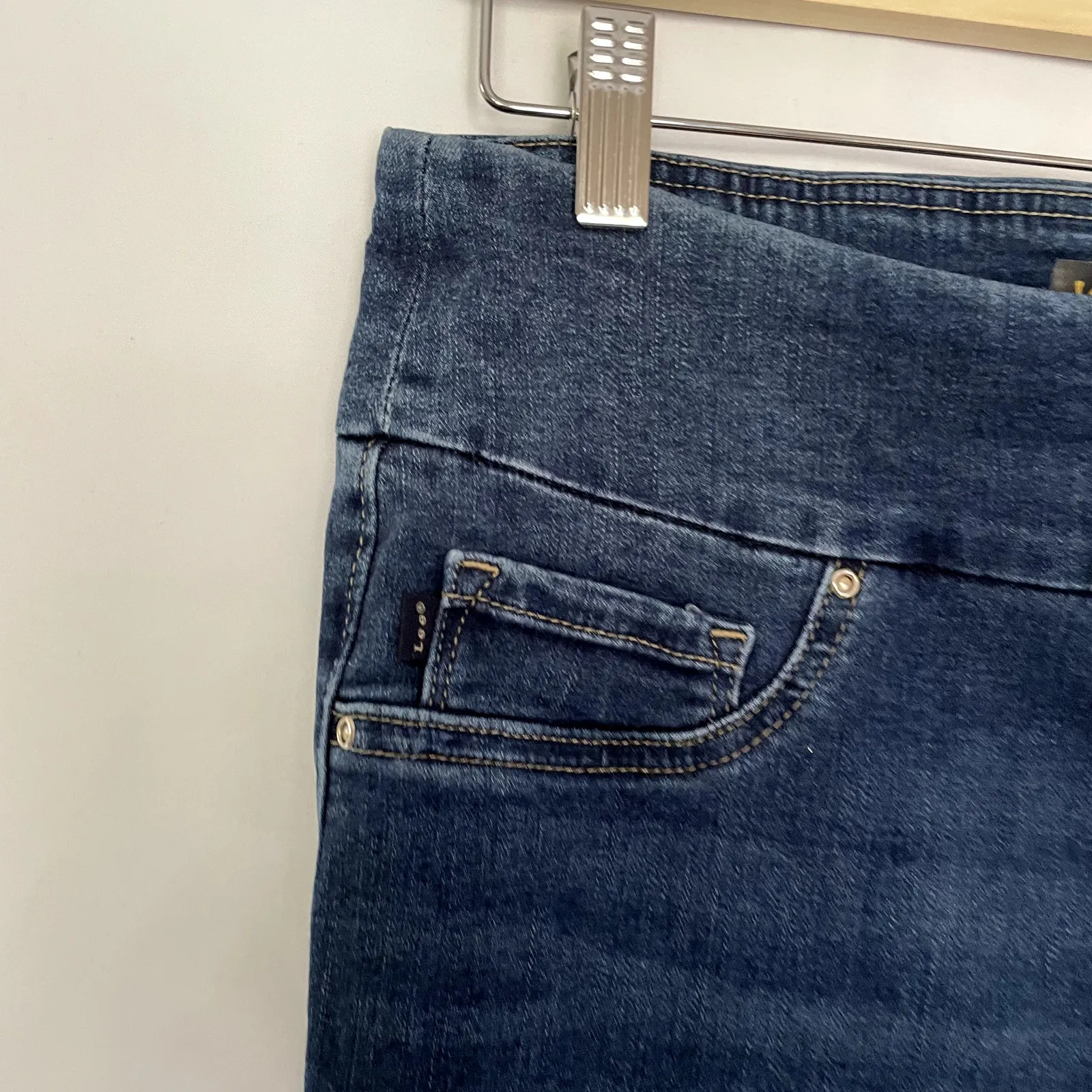 Lee slim fit slim leg mid rise sculpting blue denim jeans women's size 12 medium - Image 2