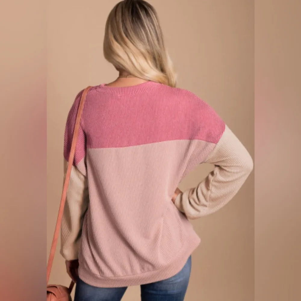 NEW Pink and Tan Color Block Corduroy Look Ribbed Oversized Top Size M - Image 3