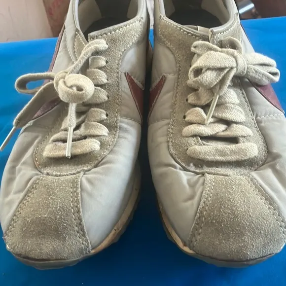 Nike Gray and burgundy Sneakers 7 - Image 2